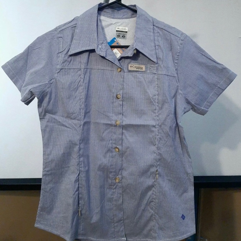Columbia S women’s shirt